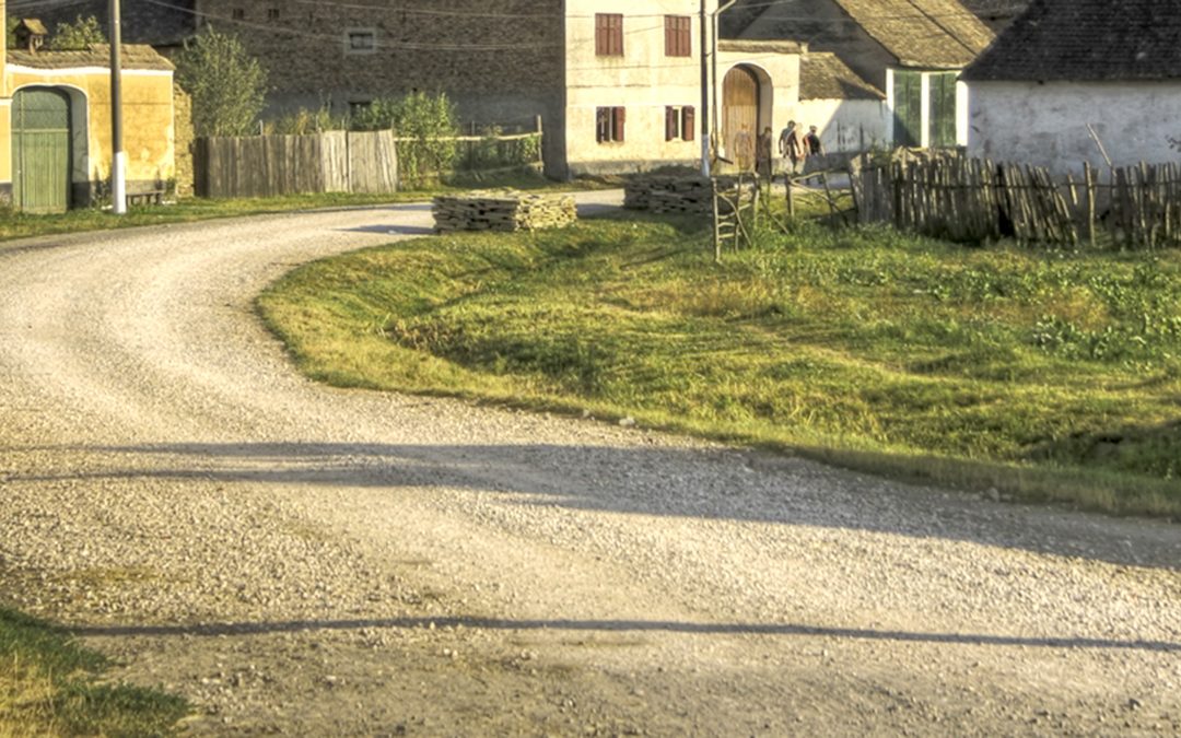 Modernizare drumuri de interes local în comuna Vînători-etapa II